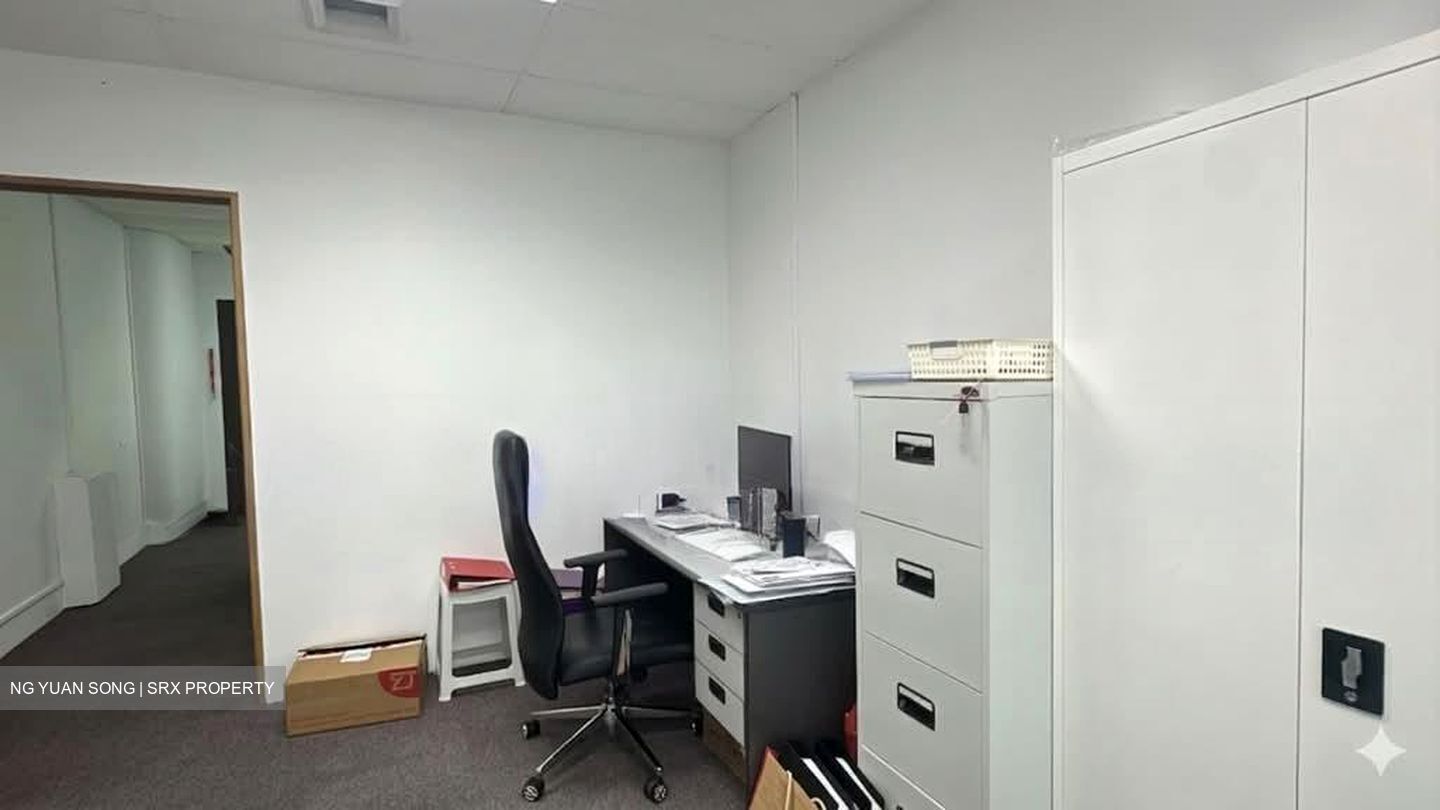Golden Mile Tower (D7), Office #538689591